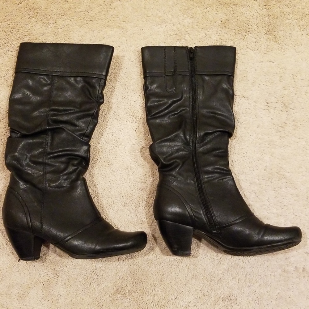 BareTraps Black Boots